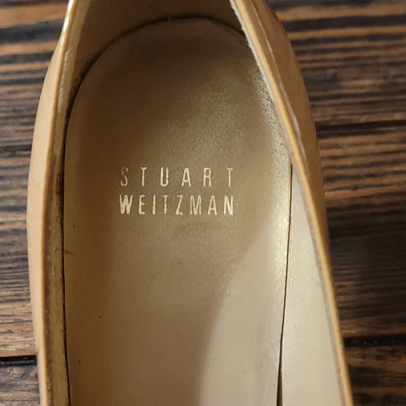 Stuart Weitzman Hummus Aniline Patent Leather Pumps Rounded Toe - Picture 6 of 15